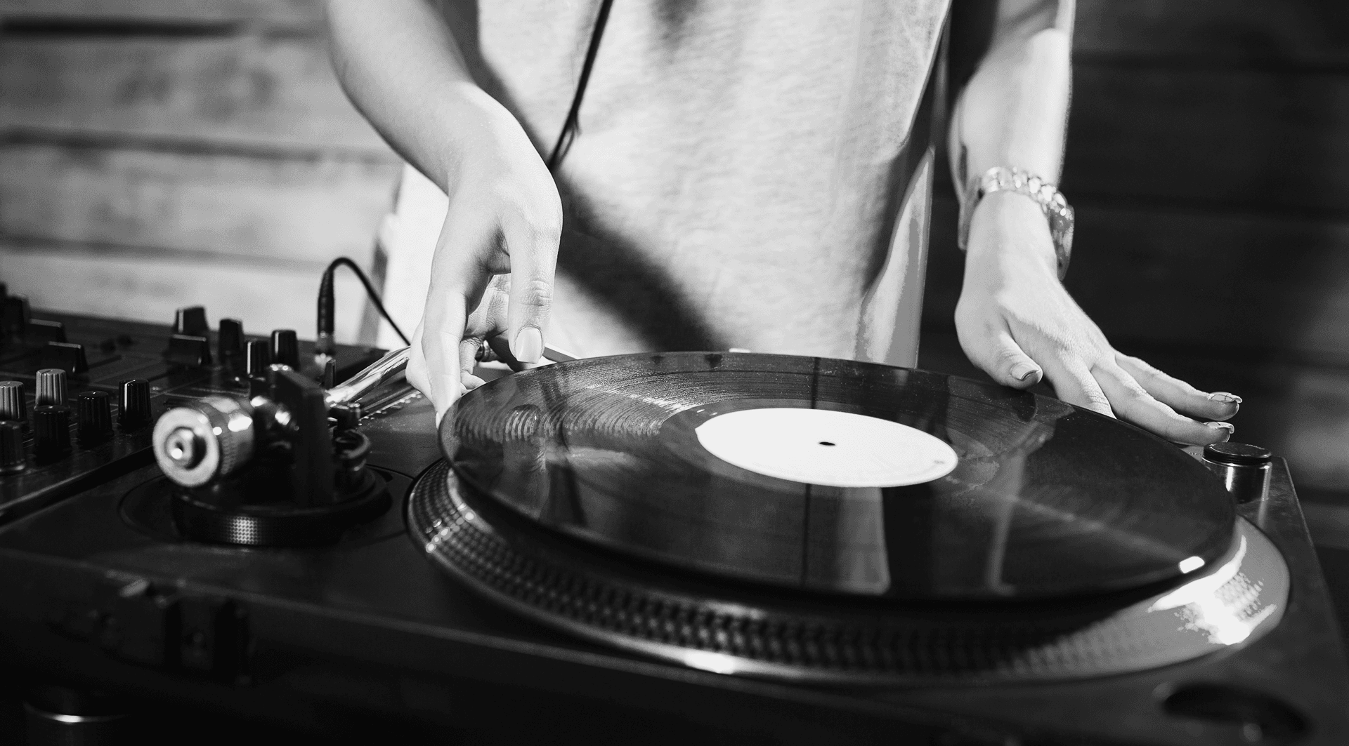 Memento Records: 20 Años de Cultura Vinilo y Underground