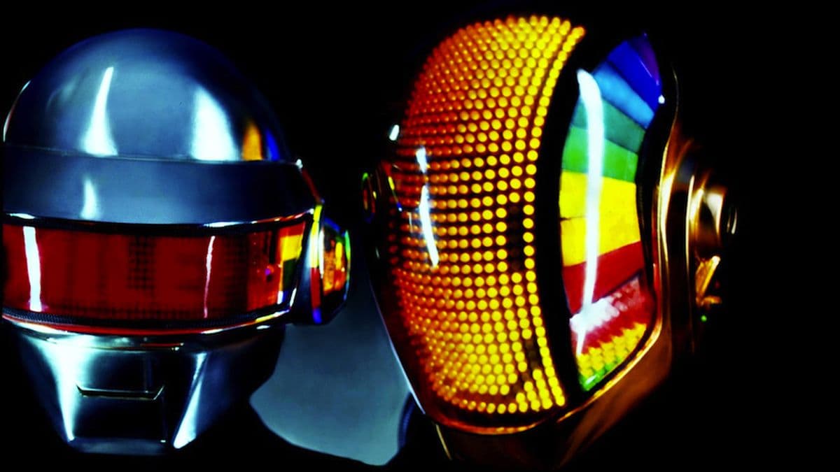 Daft Punk revela bocetos inéditos de sus cascos de 2005